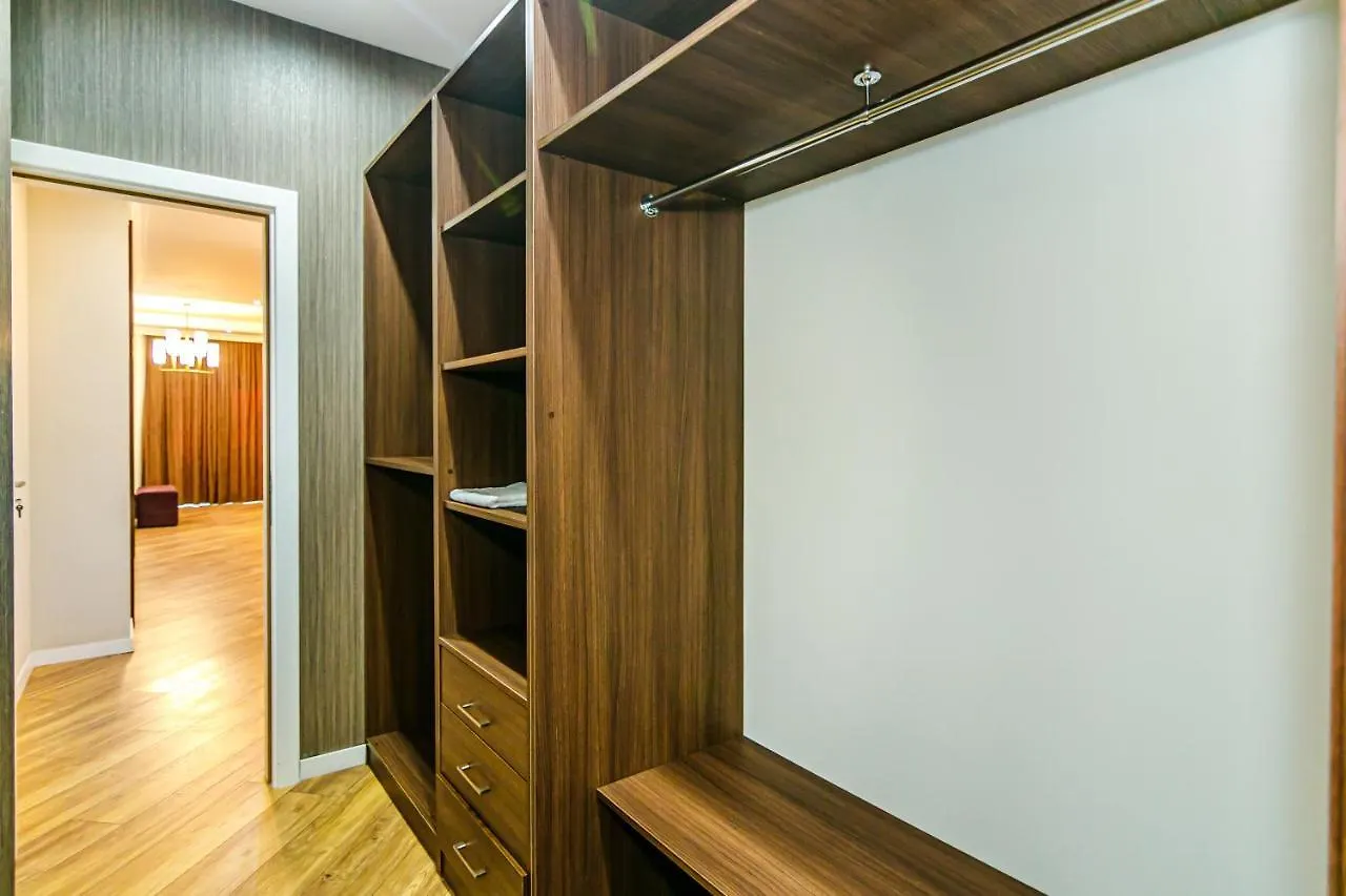 Isr Baku Family Hotel Apartment 4 Bedroom