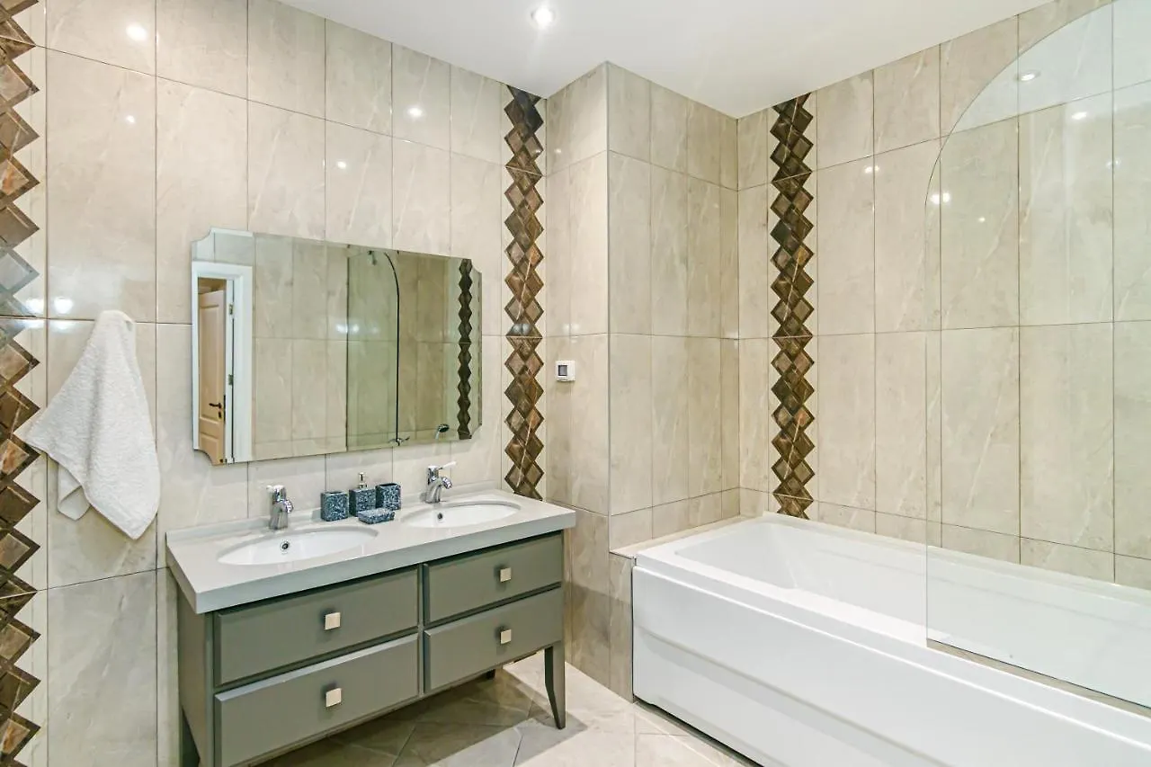 Isr Baku Family Hotel Apartment 4 Bedroom