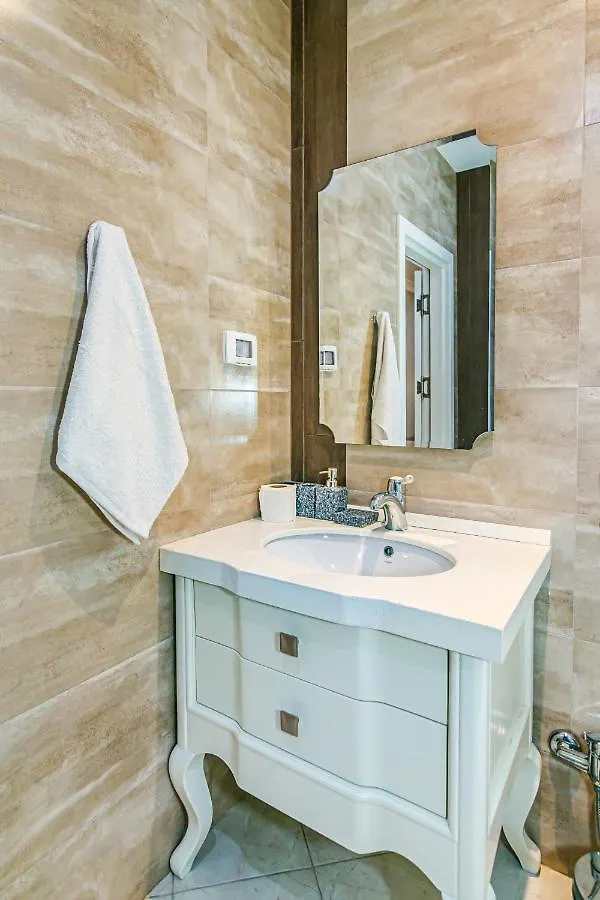 Isr Baku Family Hotel Apartment 4 Bedroom 0*,