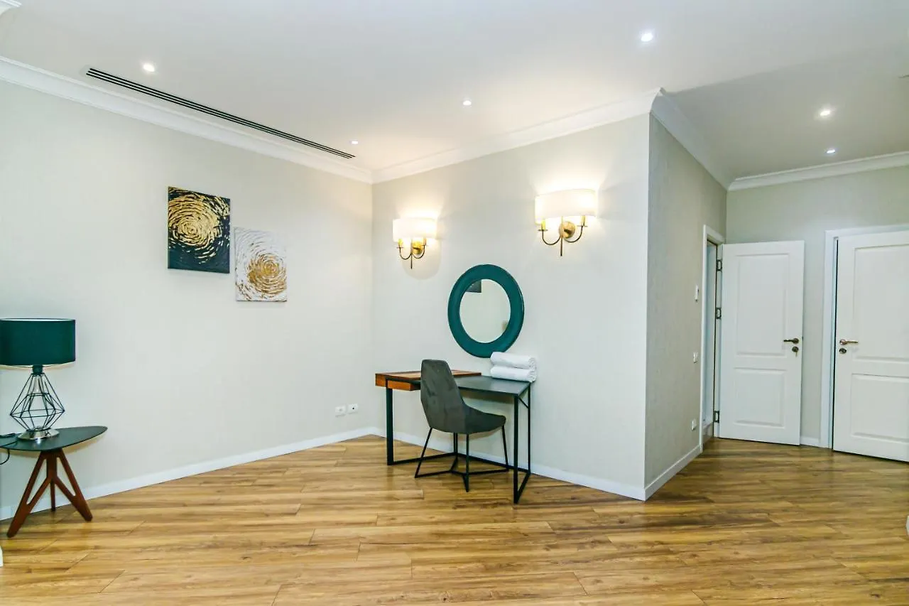 Isr Baku Family Hotel Apartment 4 Bedroom