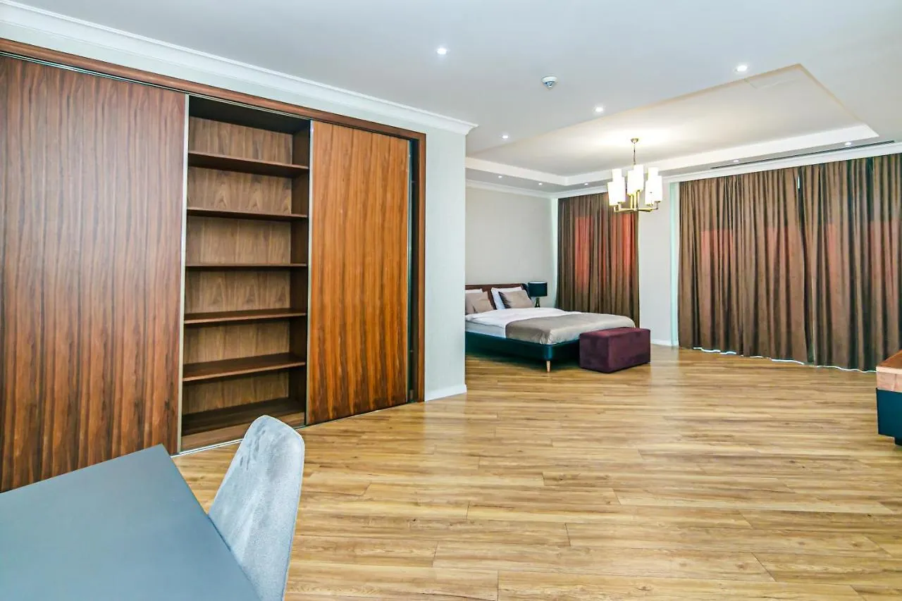 Isr Baku Family Hotel Apartment 4 Bedroom