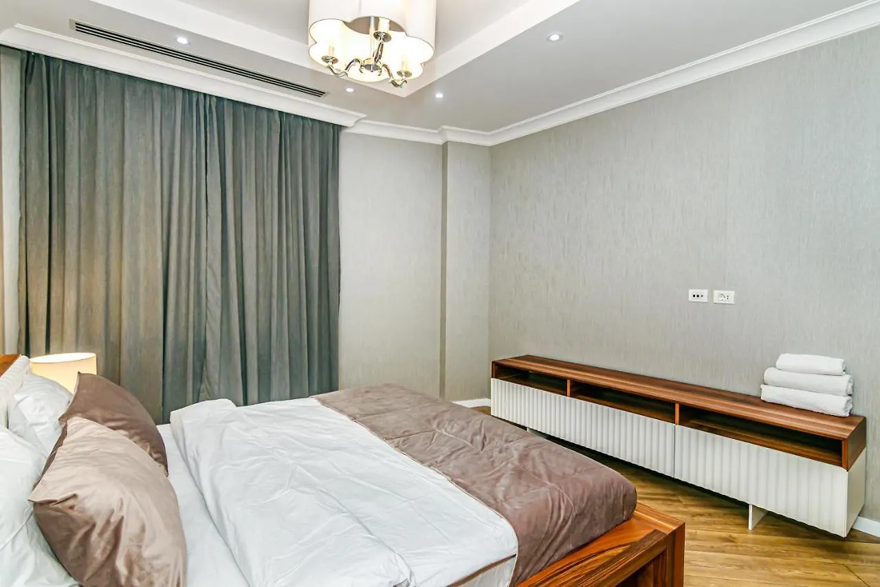 Isr Baku Family Hotel Apartment 4 Bedroom