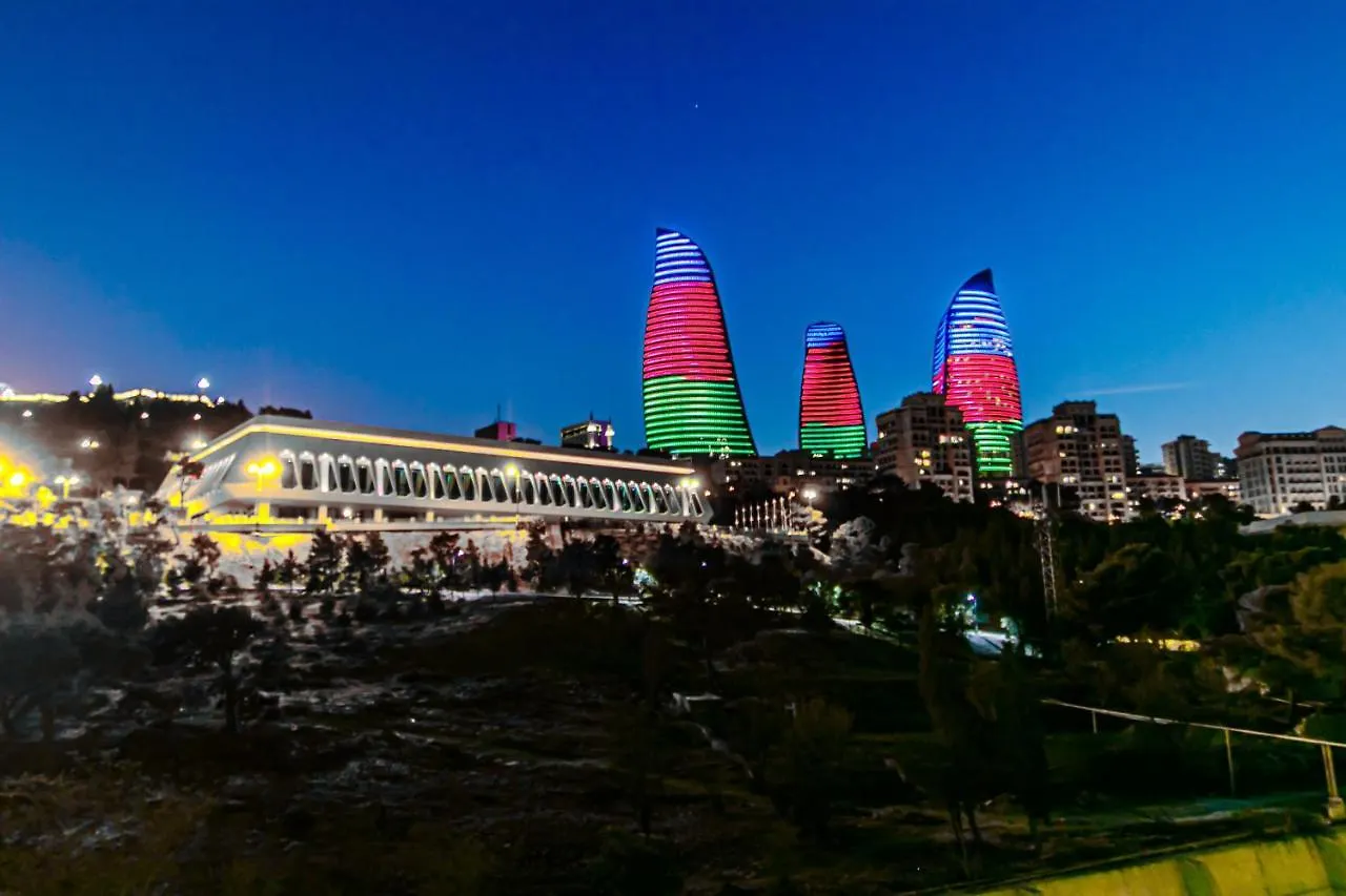 Isr Baku Family Hotel Apartment 4 Bedroom